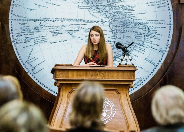 Анна екцию в Школе экожурналиста на тему "Экопросвещение на российском телевидении"