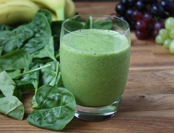 Spinach-green-Grape-Smoothie-2-small-600x460